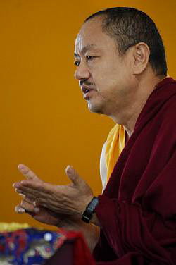 Khenpo Tsewang
